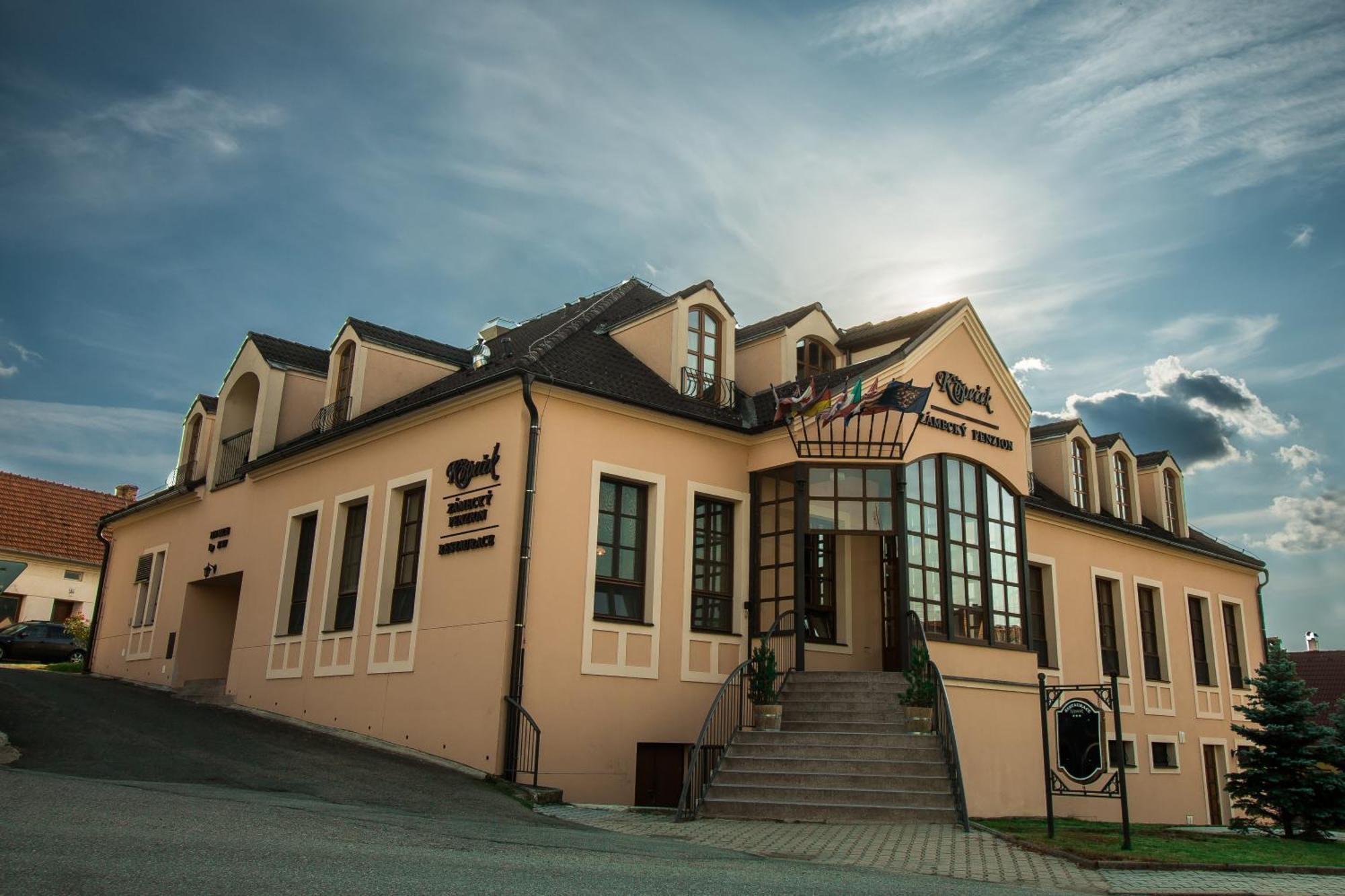 Zamecky Penzion Kopecek Hotel Rájec-Jestřebí Bagian luar foto